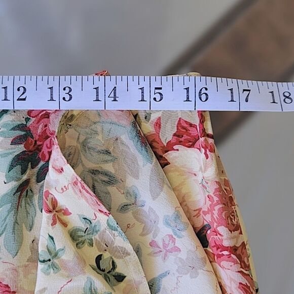 Vtg 90s LRL silk ecru floral wrap skirt - Picture 10 of 14